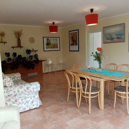 Ferienwohnung Am See Apartment